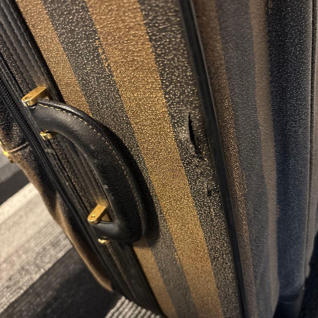 Fendi ストライプ柄 中型キャリーケース