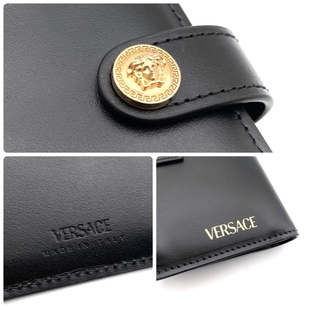 未使用品/現行品● ヴェルサーチ 折り財布 二つ折り メデューサ 金具 レザー