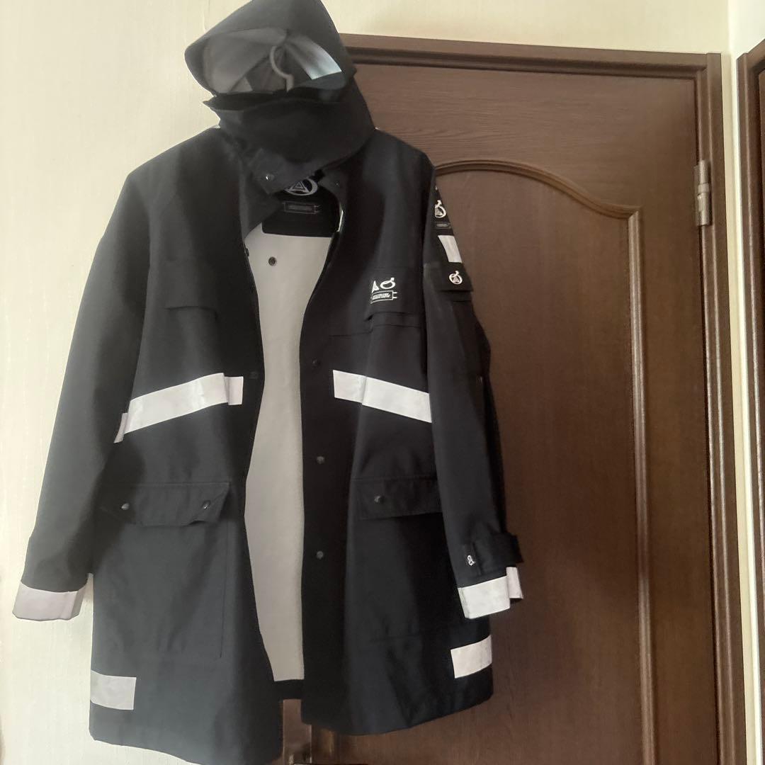 GENTLE MONSTER×XANDER ZHOU ザンダーゾウ　レインコート