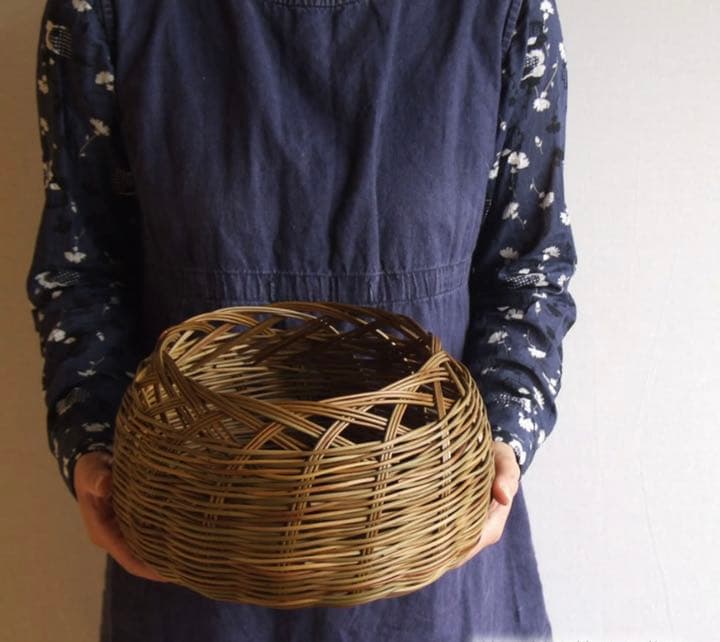 【沖縄県　今帰仁村のわらび細工】わらび丸かご