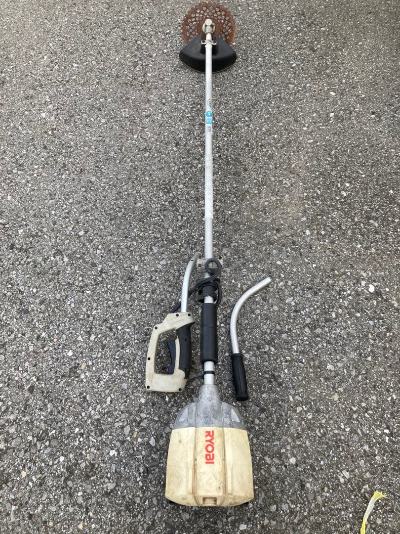 ジャンクRYOBIリョービ充電式草刈機　BK-2300+ UBC-2800L