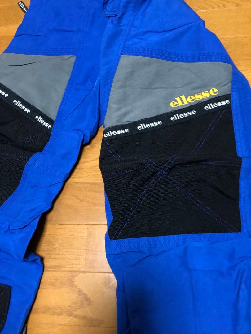 限定値下げ美品　エレッセ　ゴールドウィン　スキーウエア上下　L