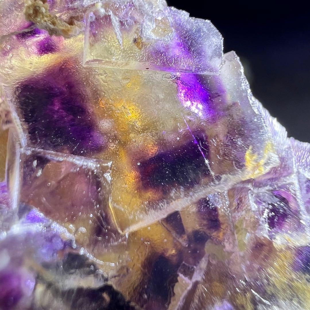 内モンゴル産　マルチカラーフローライト