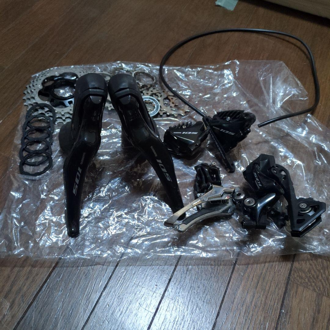 Shimano 105 R7000ブレーキ シフター セット付属あり！