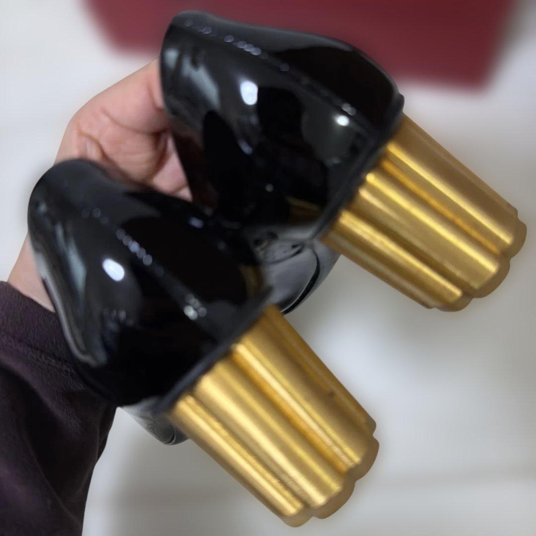 美品　フェラガモ　パテントレザー　パンプス　正規品