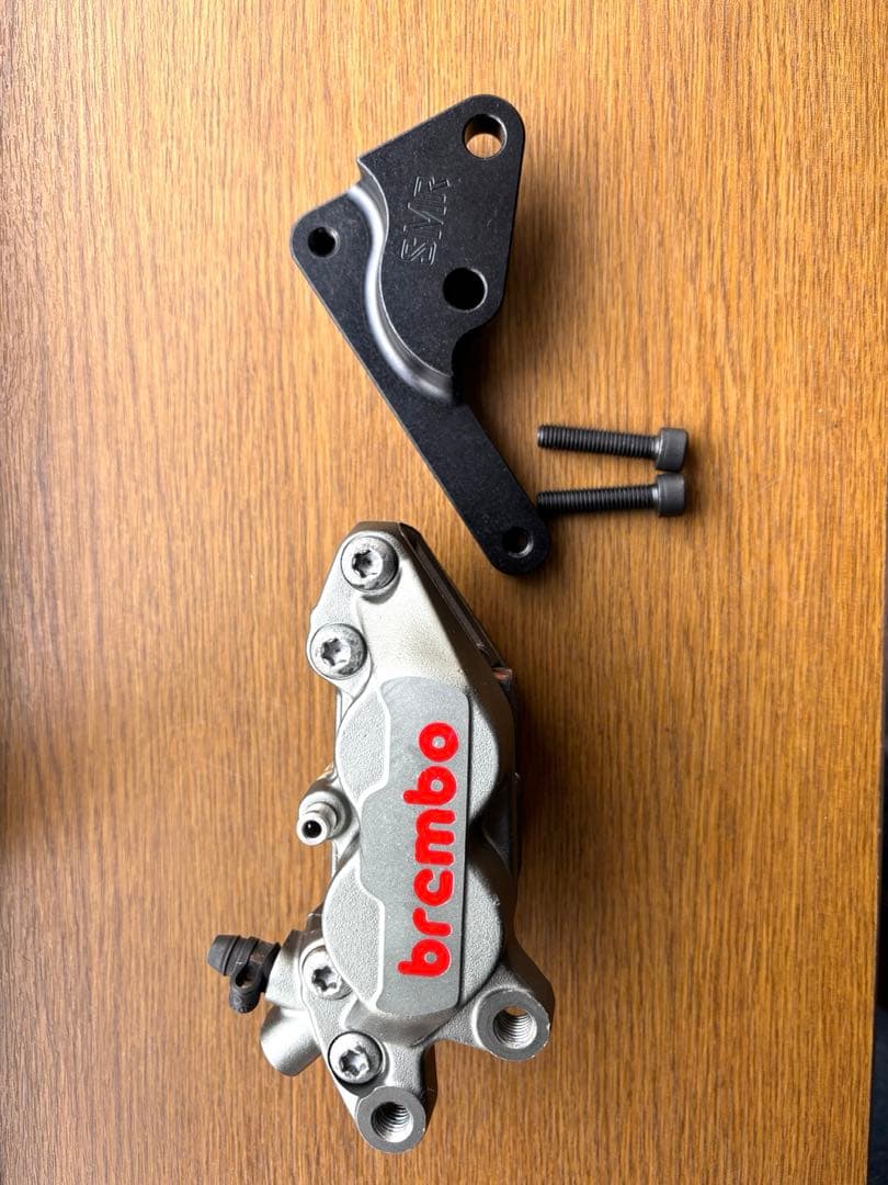 wr250f Brembo ブレーキキャリパー マウントブラケット付