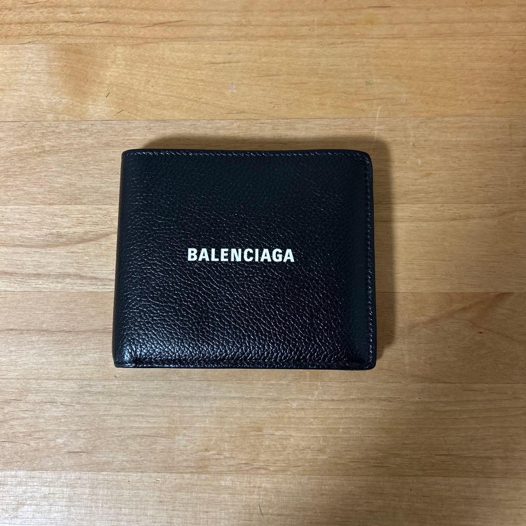 BALENCIAGA 二つ折り財布
