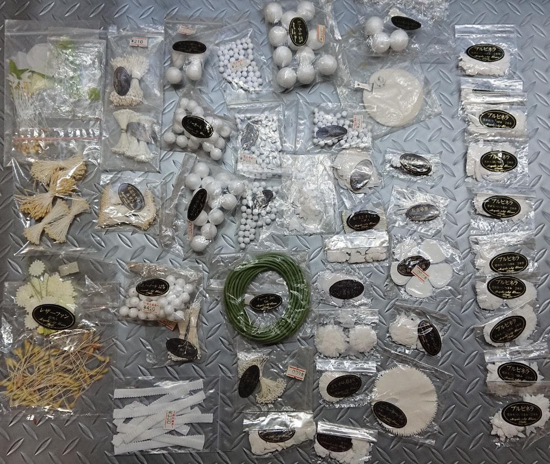 4９点まとめてアートフラワー用抜き弁　花弁深雪アート　ペップ・造花パーツ各種③