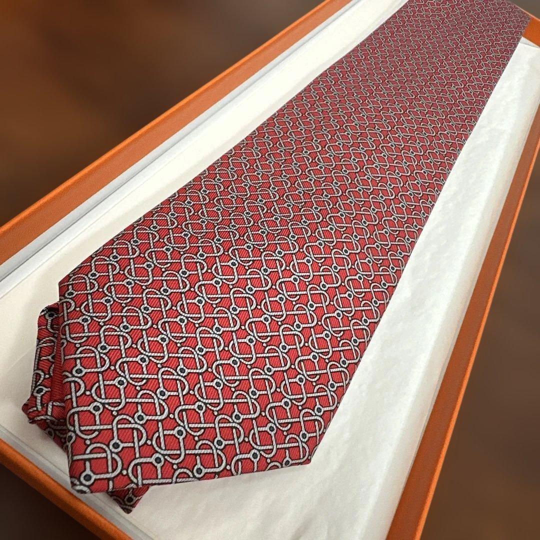 ★美品★HERMES エルメス ネクタイ 赤 シルク100% 箱付き 高級