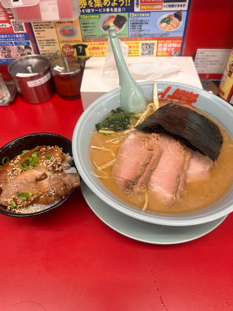 ラーメンとチャーシュー丼セット 専用