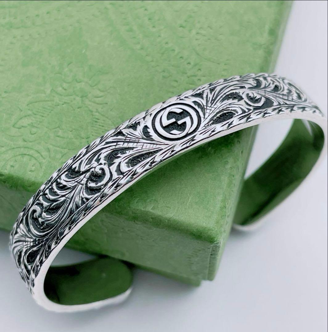 シルバーエングレーブバングル