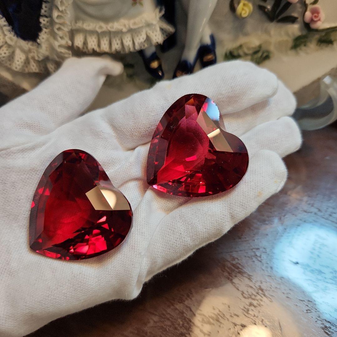 ハート型赤スワロスキー置物2個 スワン刻印