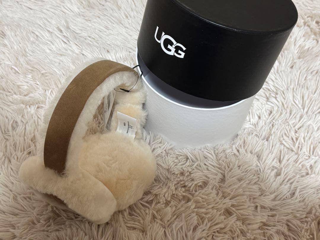 UGG ベージュ シープスキン イヤーマフ