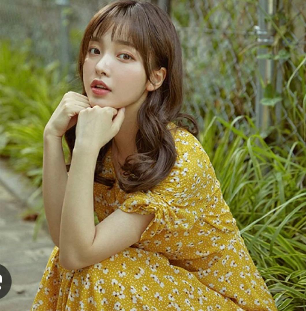 ピンクエイジ　手植え　フルウィッグ　フリルパーマ　ブラウングラデーション