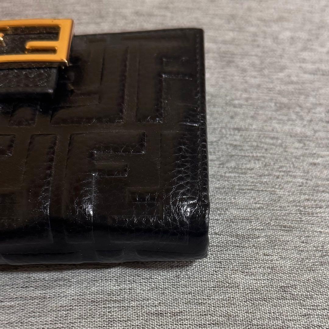 Fendi ブラックレザー 二つ折り財布