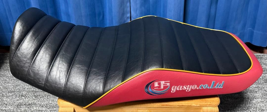 美品 ホンダ CB1300SF SC54 純正ベース 張り替え カスタムシート