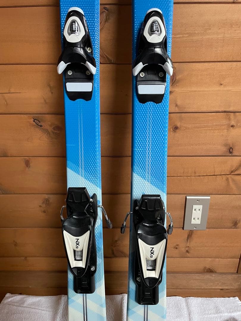 スワロースキー ロタシオン 147cm スキー板　ビンディング