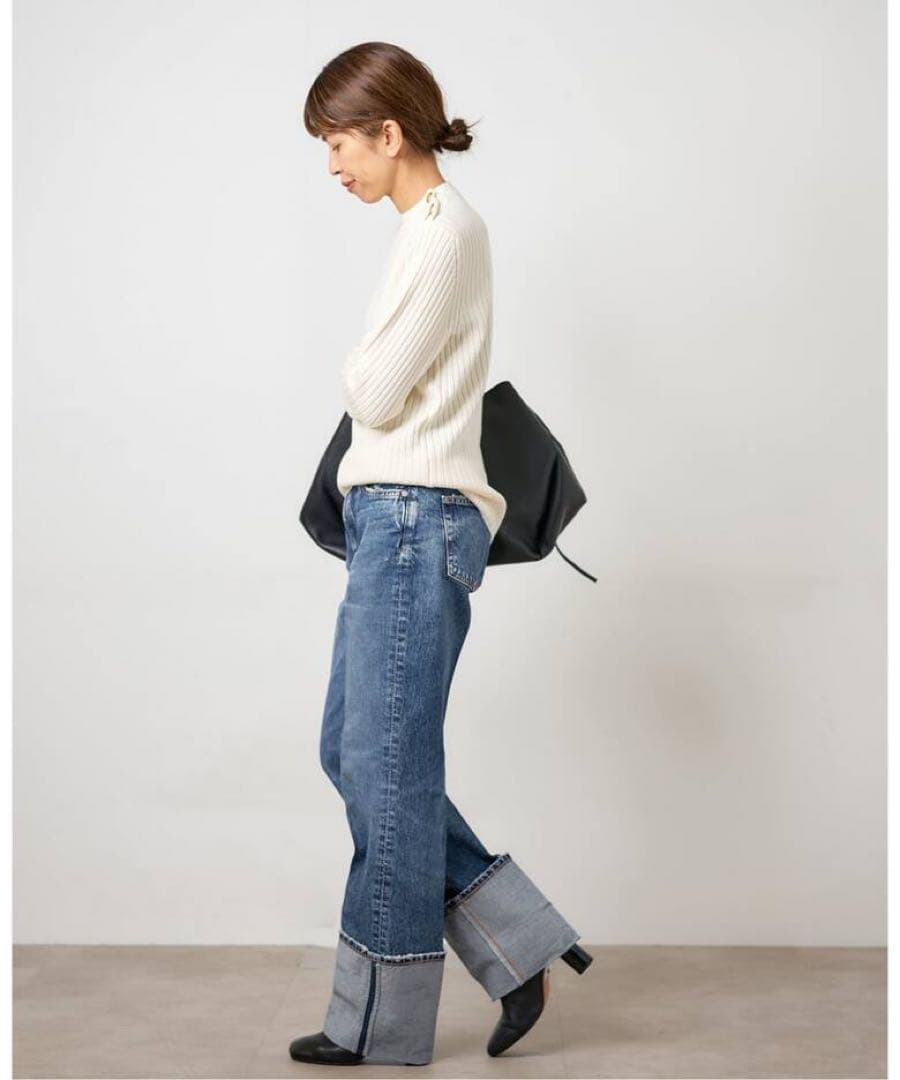 upper hights THE COUSIN MIDRISEデニムパンツ