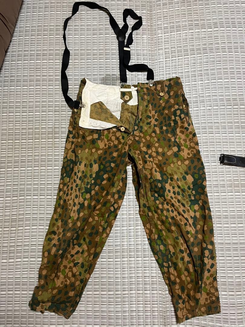 ドイツ軍 武装親衛隊 野戦服ドット迷彩柄 サスペンダー付きパンツ