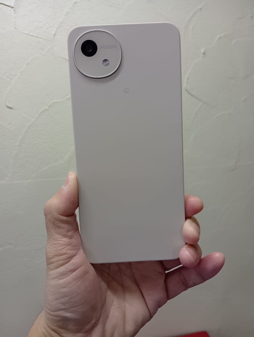 AQUOS wish 4 ホワイト 箱付き