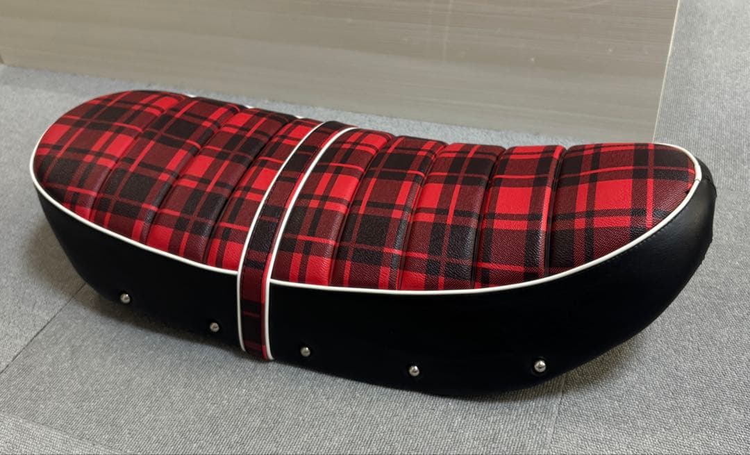 DAX125 赤チェック シート JB04 JB06