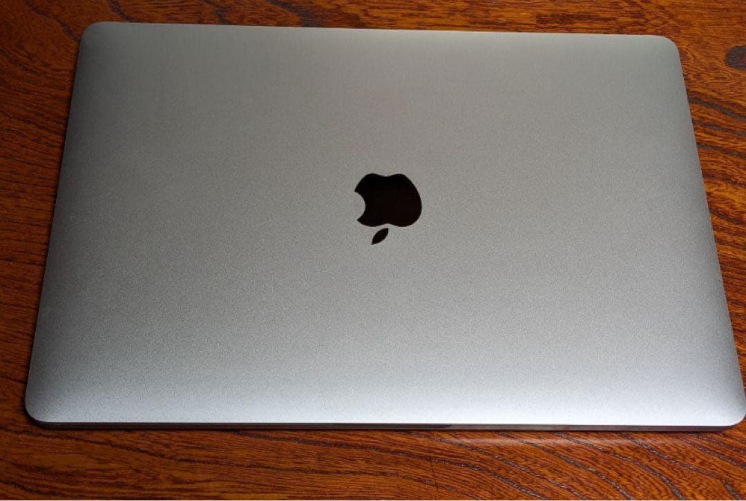 ほぼ未使用　MacBook Air 2020 M1 スペースグレー