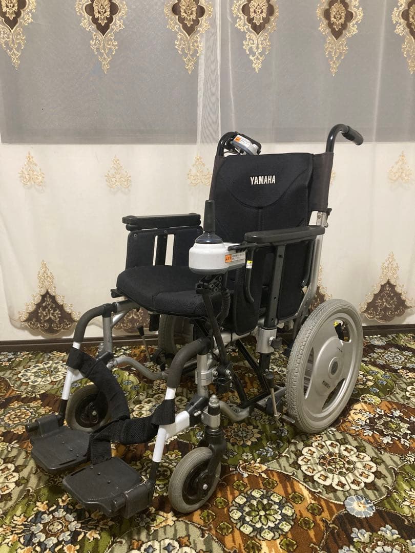 YAMAHA. 中古電動車椅子　折りたたみ可能！①