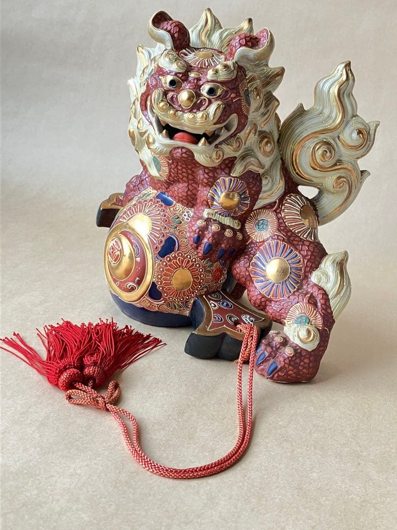 九谷焼 打ち出小槌唐獅子 狛犬 色絵金彩 縁起物 厄除 退魔 置物 高さ26cm