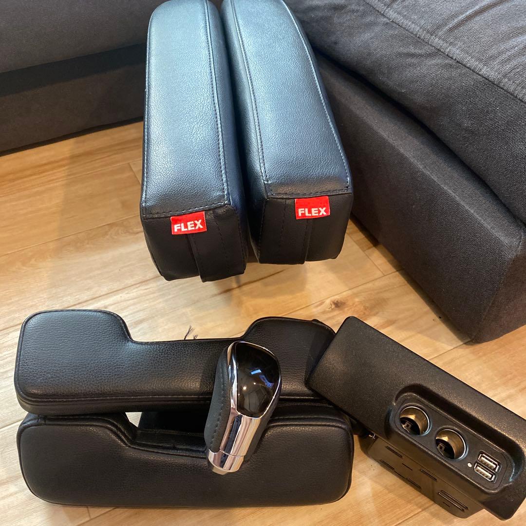 ハイエース　内装品