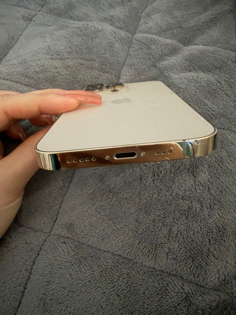 K*n様 iPhone 13 Pro ゴールド 本体