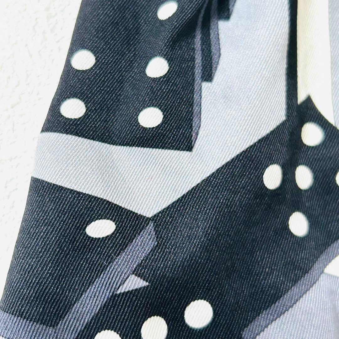 エルメス カレ70　ドミノ倒し　 L'EFFET DOMINO 　ドミノ　黒