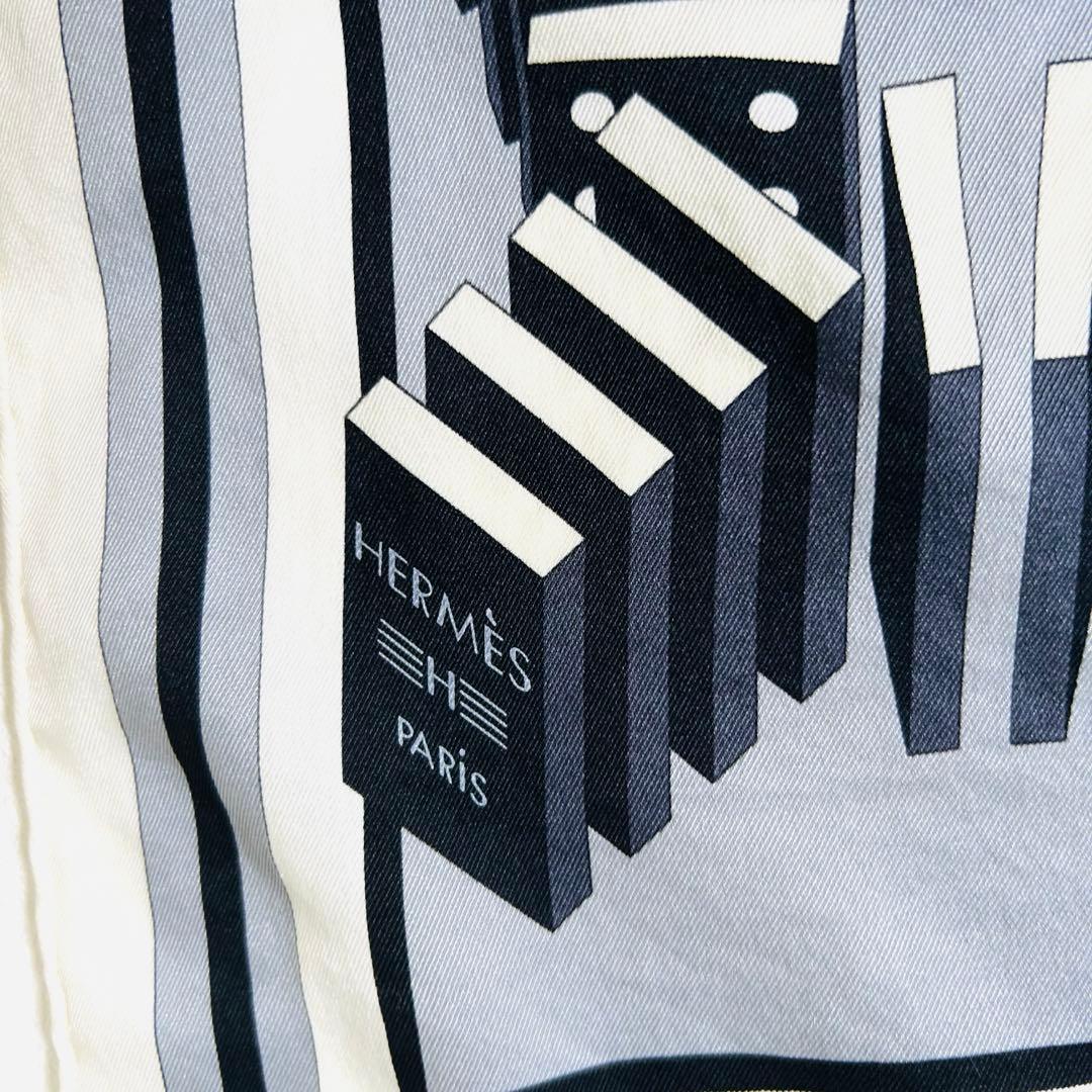 エルメス カレ70　ドミノ倒し　 L'EFFET DOMINO 　ドミノ　黒