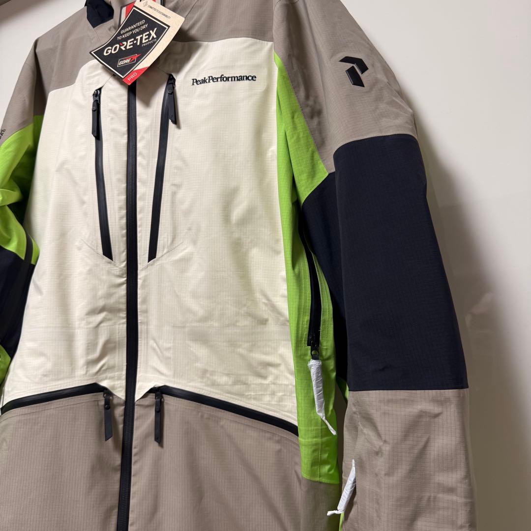 【新品】Peak Performance Gore-Tex Pro 3L
