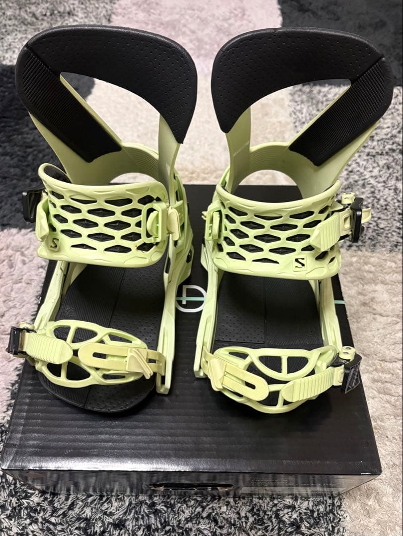 SALOMON スノーボードビンディング ホログラム　HOLOGRAM S