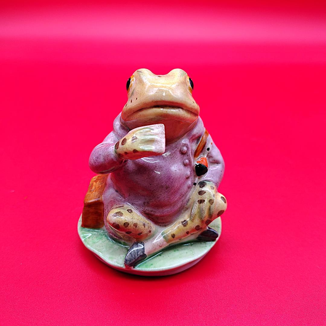 【BP2 ゴールドオーバル】BESWICK フィギュア かえる ピーターラビット