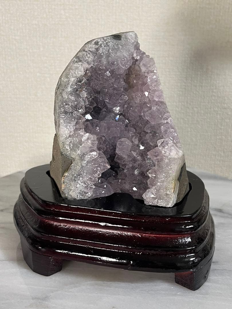 【天然石】③アメジストドーム　紫水晶 ラベンダー ジオード　原石　置物 台座付き