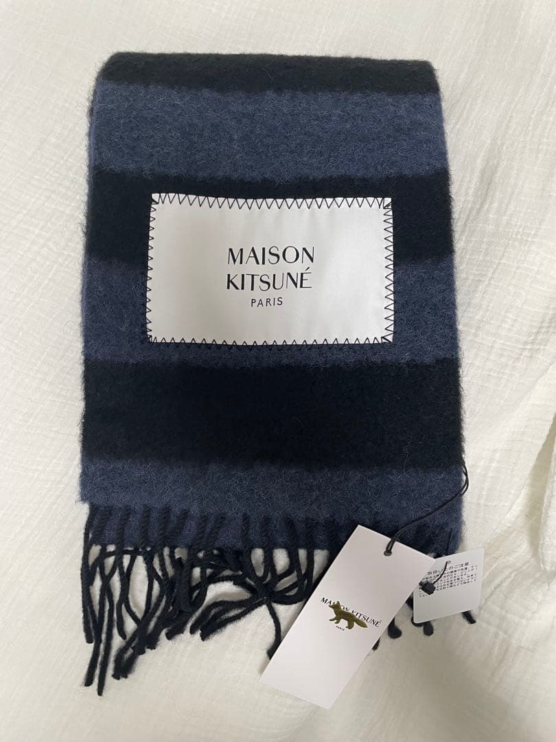 MAISON KITSUNÉ ネイビー ストライプマフラー