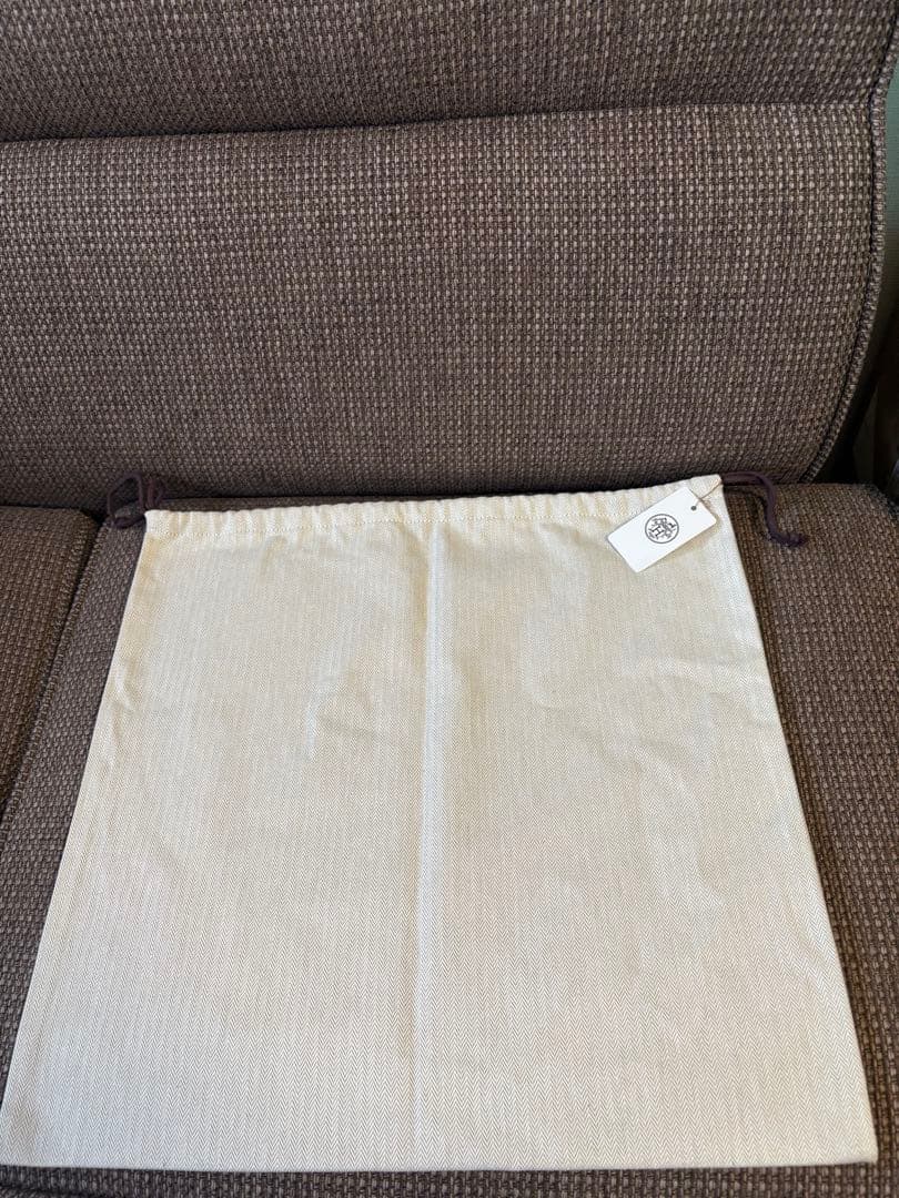 正規品　極美品HERMES バック保存袋 巾着 （45.5x44cm)タグ付