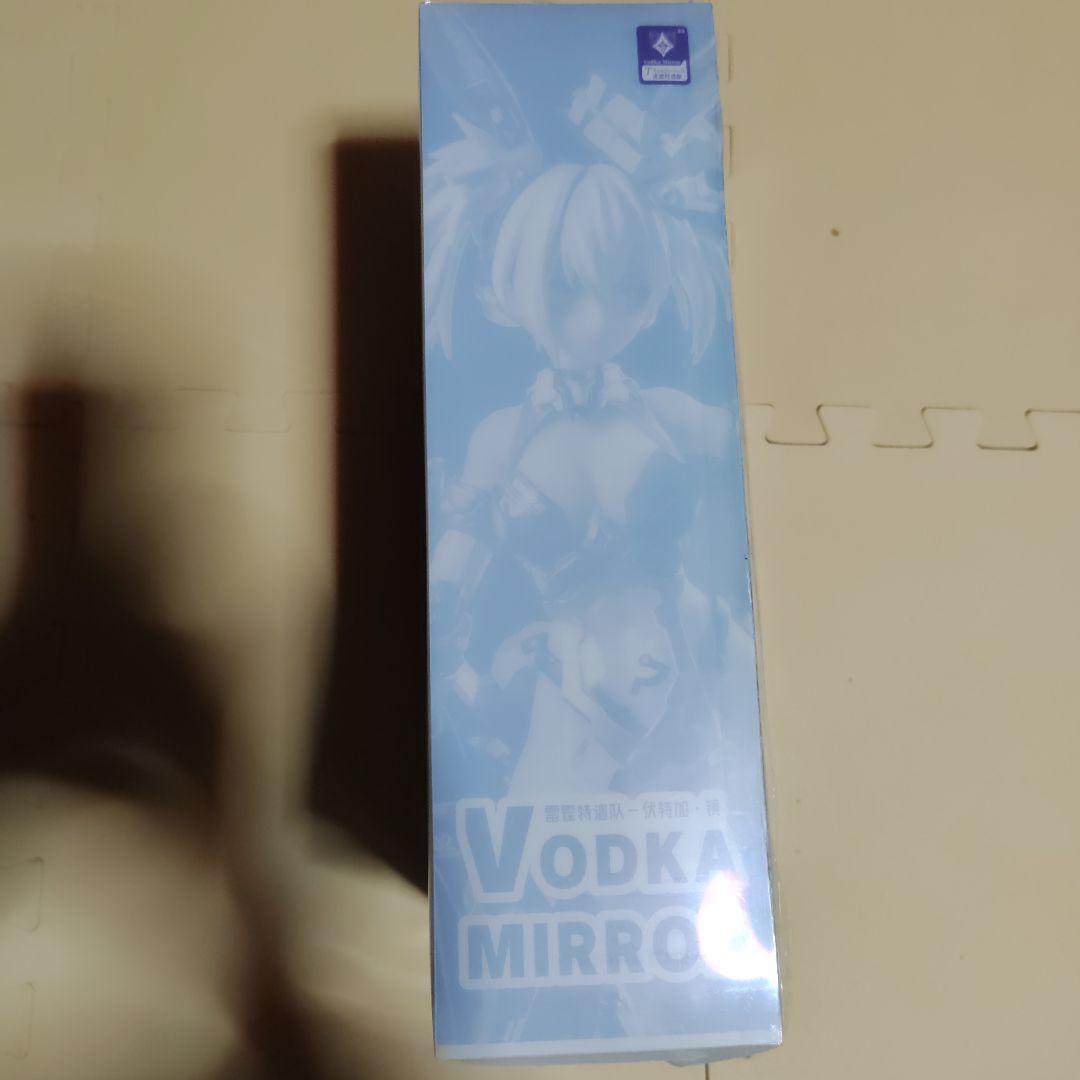 核金重構 Vodka・Mirror 1/9 シームレスアクションフィギュア