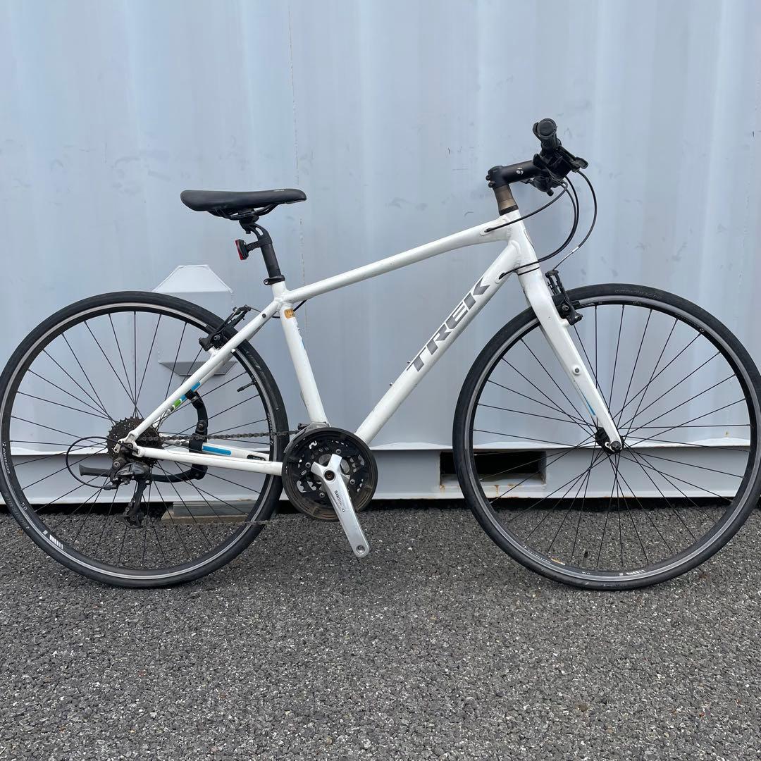 クロスバイク FX7.4 身長165-175cm 定価8.8万円 ホワイト