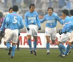 2003年ジュビロ磐田 選手実使用長袖ホーム直筆サインユニフォーム 中山 名波浩