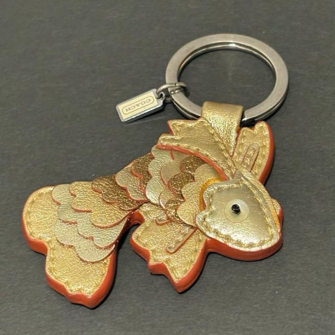 希少✨️COACH Gold Fish Bag Charm Key Ring