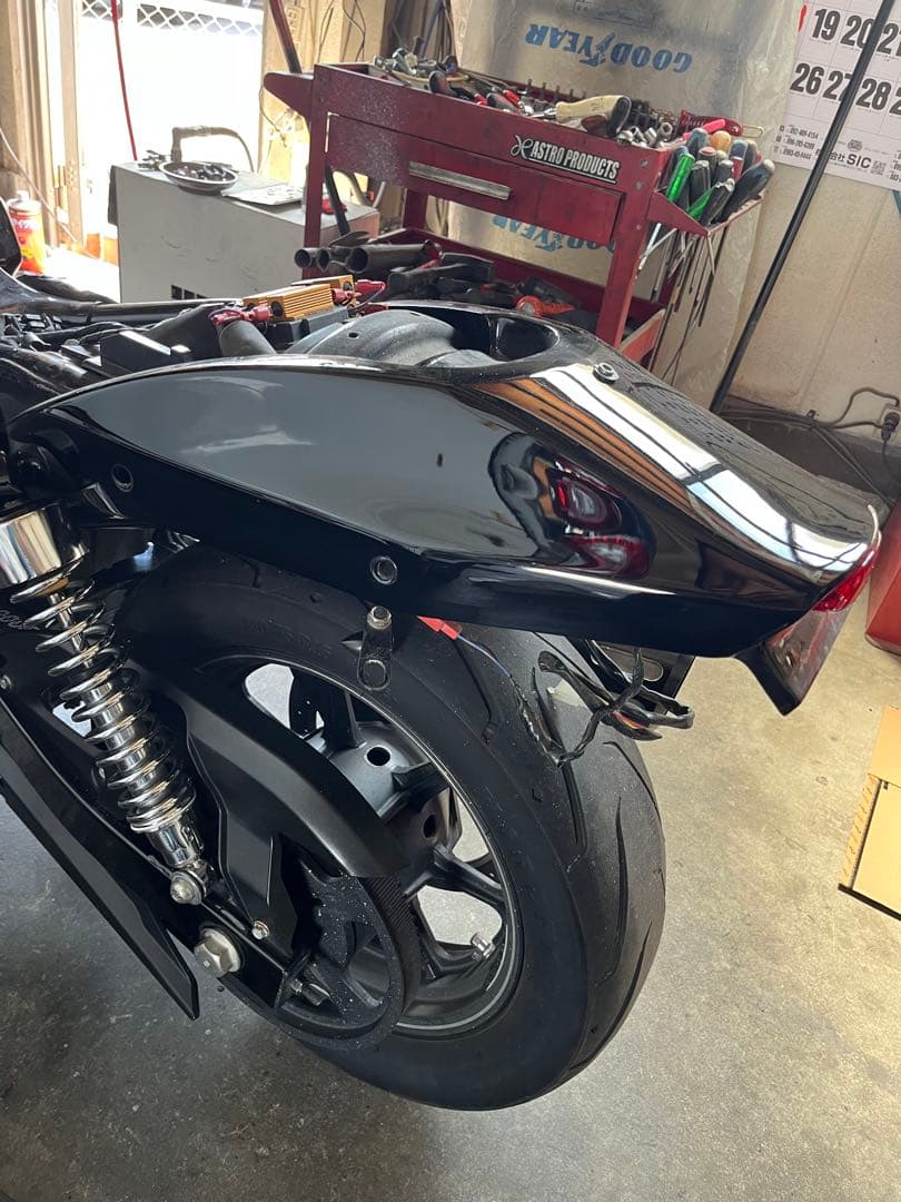 xg750 グルーミングワークステールカウル