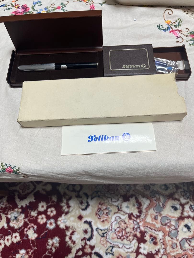 Pelikan ペリカン　585 14c 万年筆 14金　シルバー