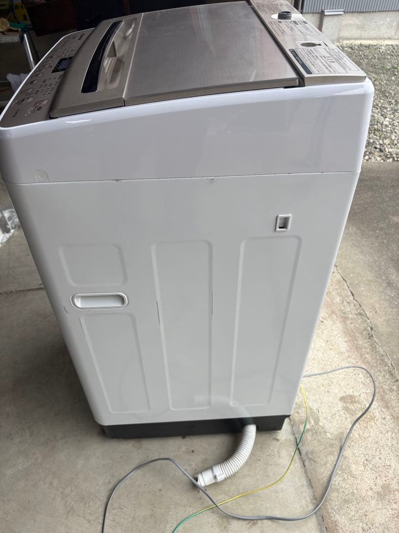 k*i様 Hisense 縦型洗濯機 本体 2019年制