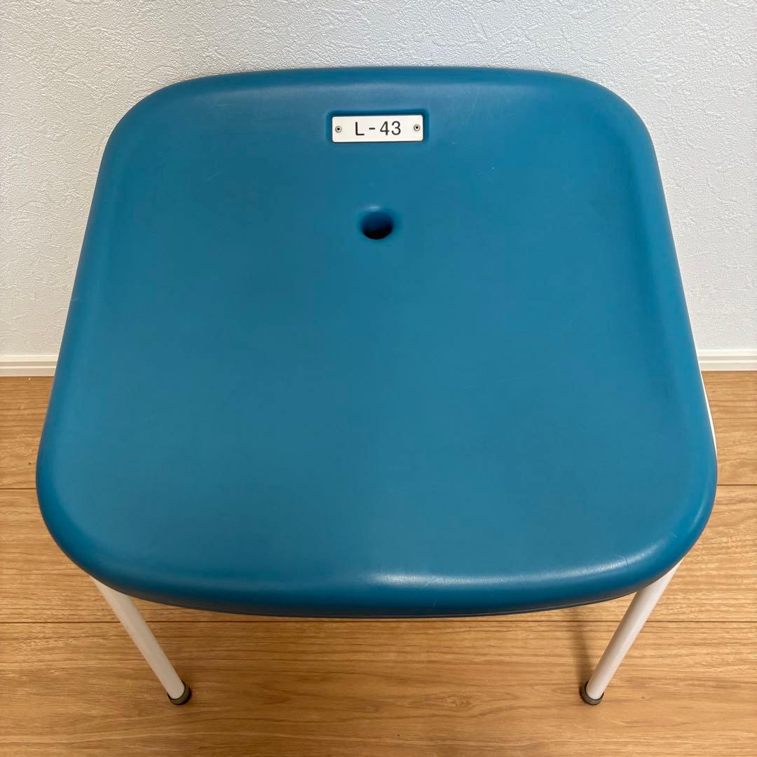 旧国立競技場のイス(スツール仕様) KOKURITSU-STOOL-56