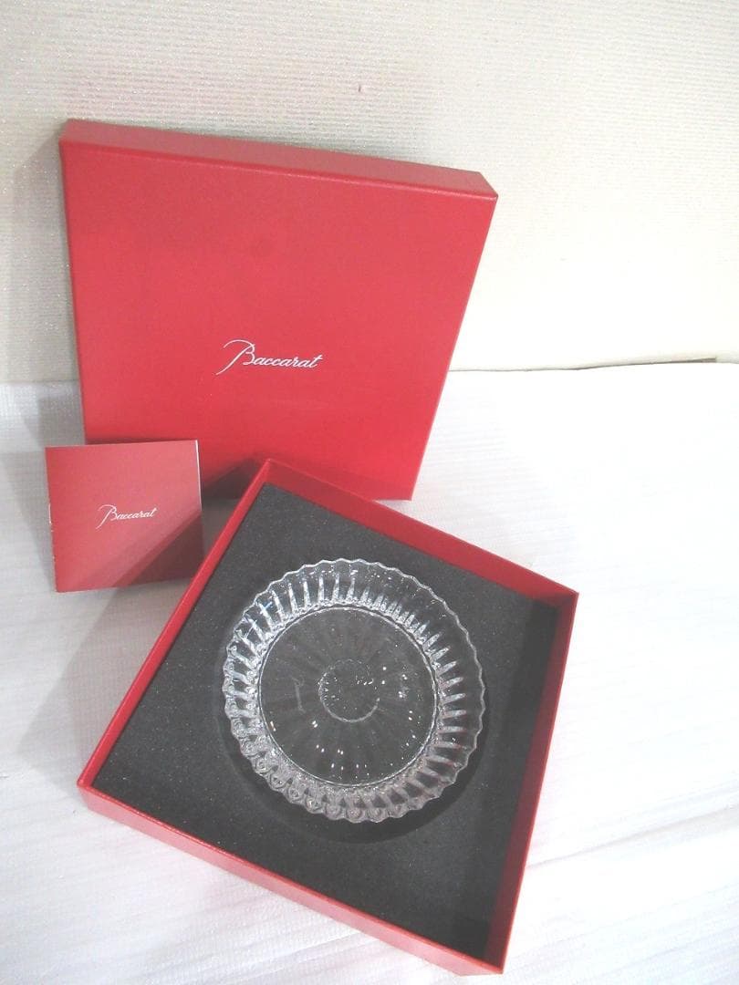 未使用　Baccarat バカラ ミルニュイ クリスタルガラス 　13cm灰皿