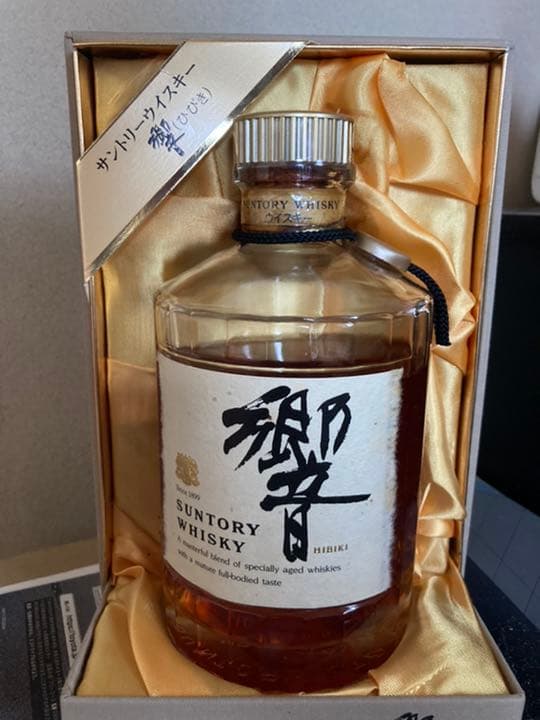 サントリー 響 未開封　700ml SH-01