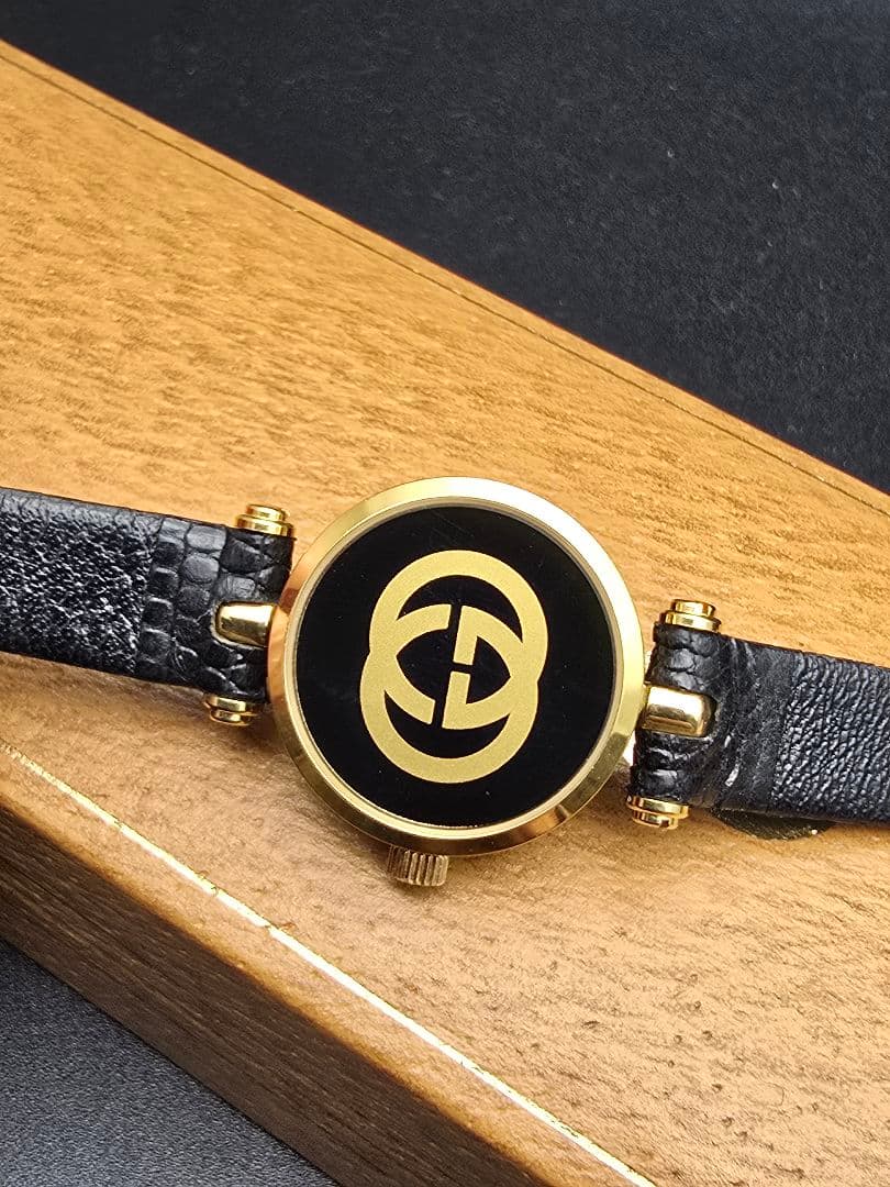 デッドストック 電池交換済 ヴィンテージ GUCCI ブラック ゴールド