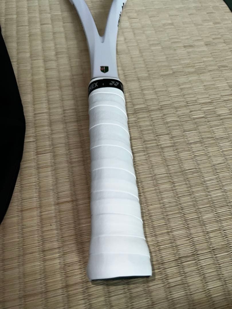 GEOBREAK 80S ホワイト テニスラケット　UL1